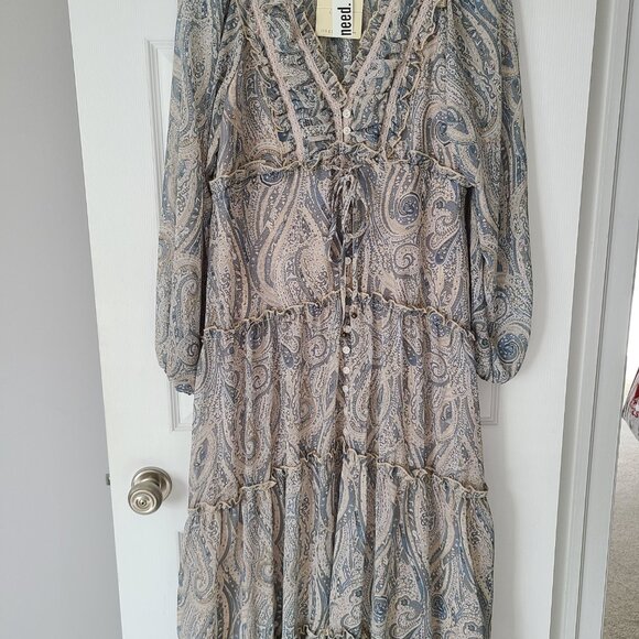 DRESS FORUM Paisley Tiered Maxi Dress - Picture 2 of 8